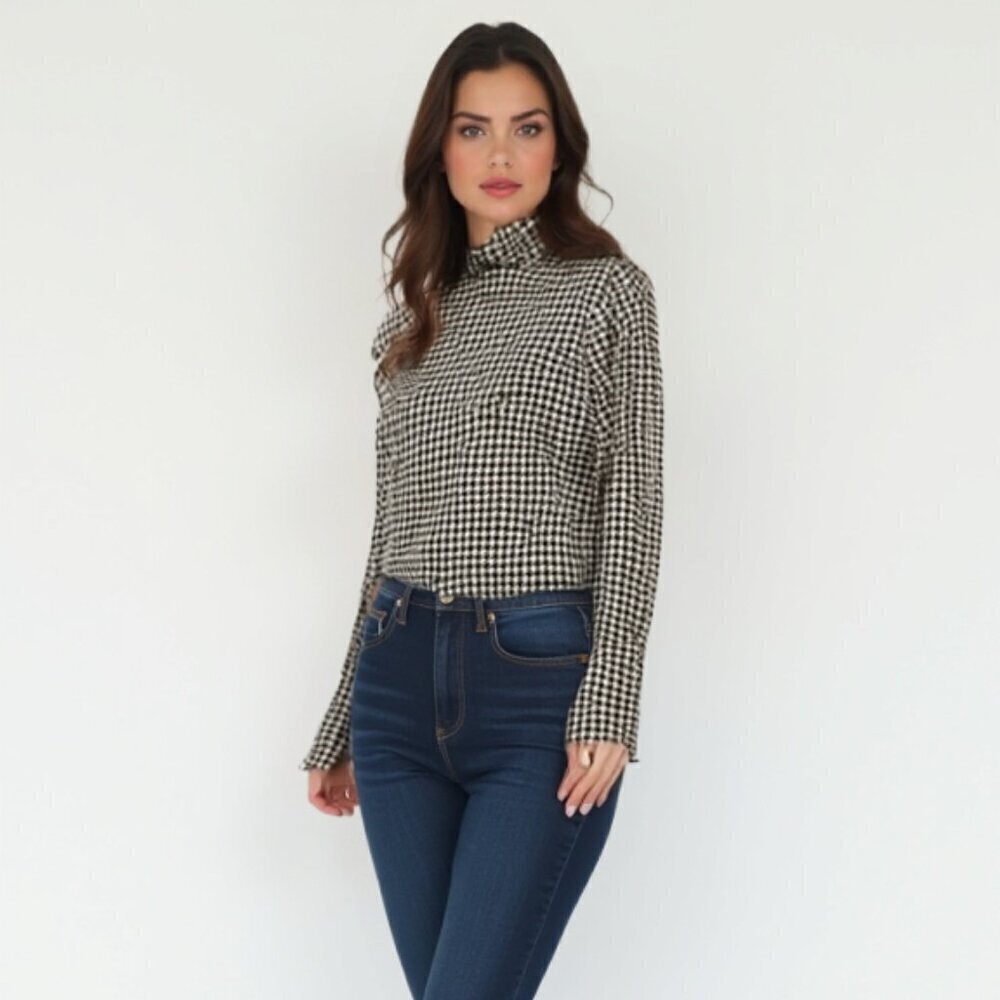 NWT Rw&co Turtleneck top L
